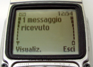 "Messaggio ricevuto". Con licenza GFDL con disclaimer tramite Wikipedia - https://it.wikipedia.org/wiki/File:Messaggio_ricevuto.jpg#/media/File:Messaggio_ricevuto.jpg
